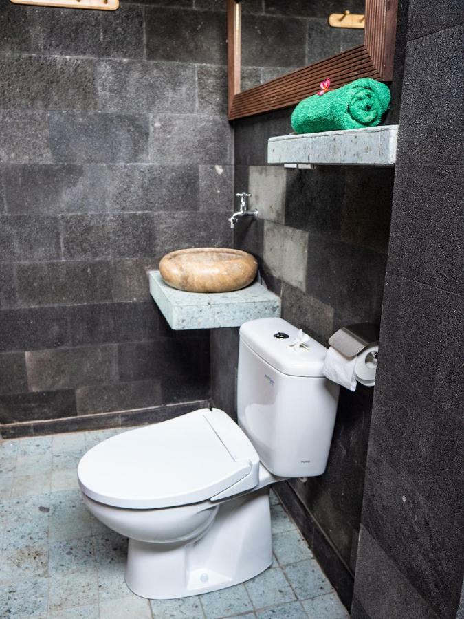 Fins Villa Medewi Airsatang エクステリア 写真