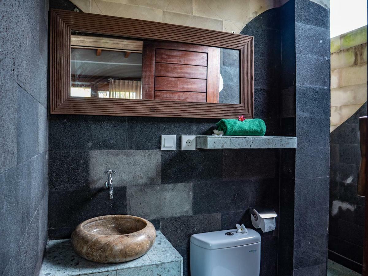 Fins Villa Medewi Airsatang エクステリア 写真